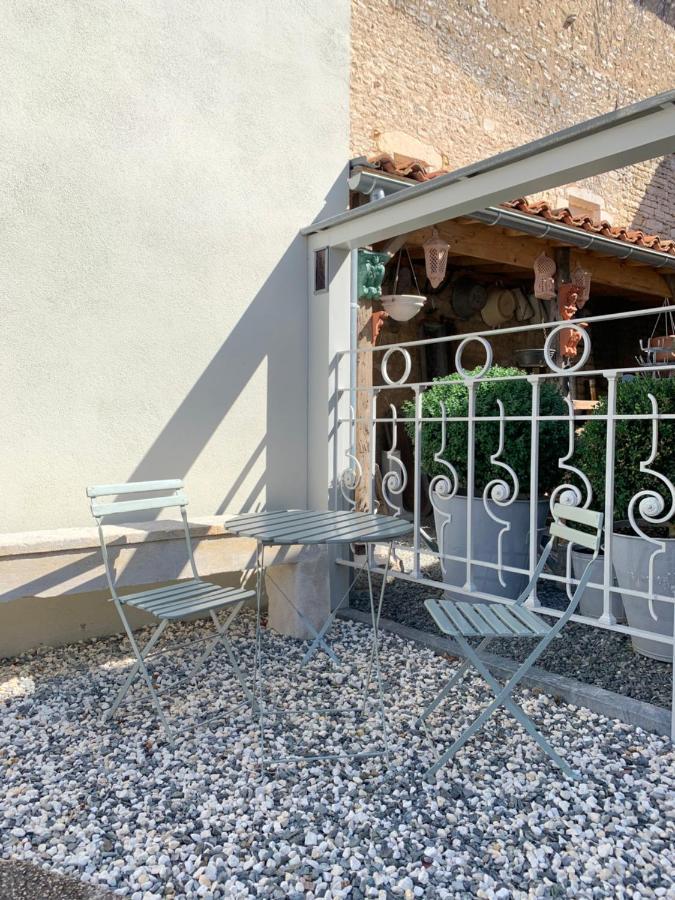 Villa La Source Saint-Martin-L'ars Exterior foto